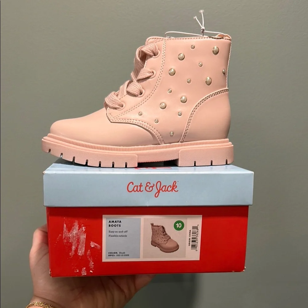 ✨BNWT - Cat & Jack Toddler Girls Amaya Lace up Combat Boots - size 5, 6 & 10✨